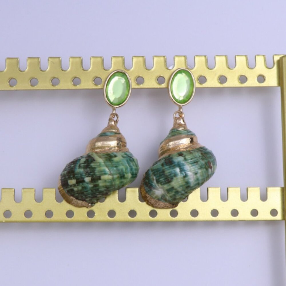 🐚 Mermaidcore Meets Coastal Grandma Green Shell Earrings ✨
